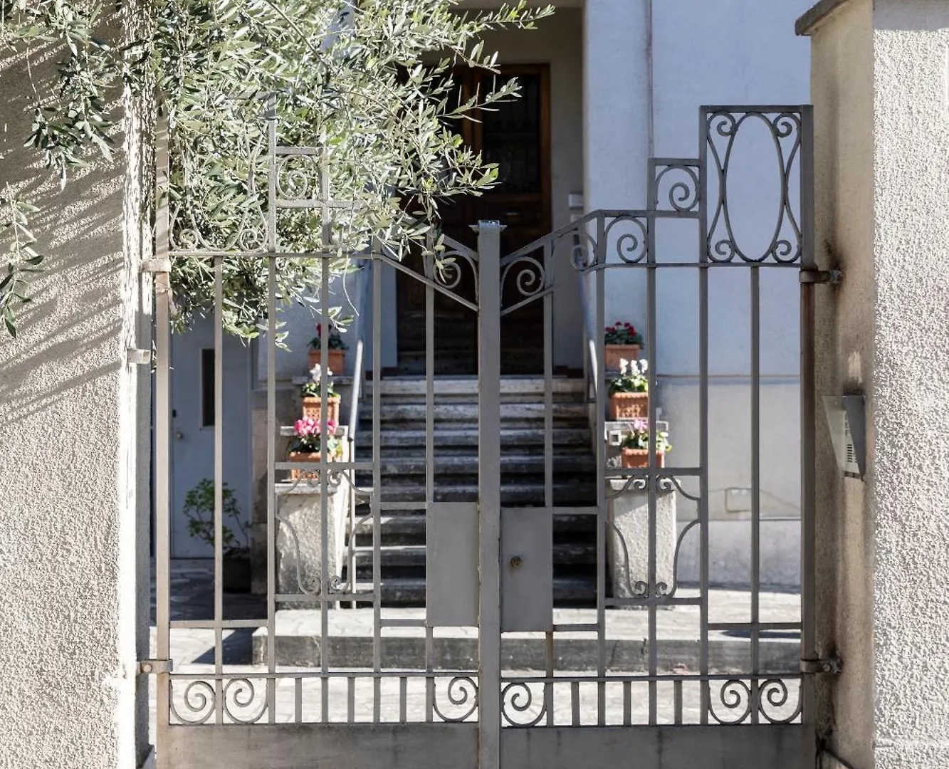 The Orange Garden Apartment Rome
